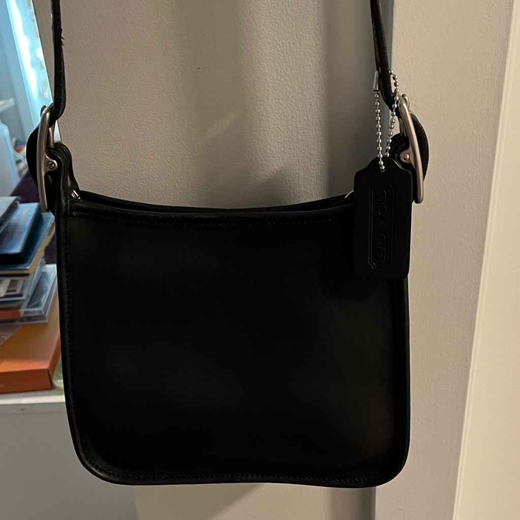Rare Vtg Coach Black Crossbody “Janice’s Mini Legacy”#6610 Smokepet Free 8x8 Apx